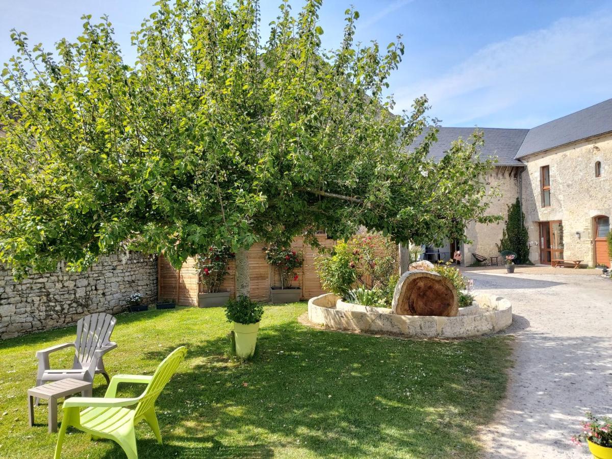 Hotel Restaurant Le Clos De L 'Ancien Pressoir Commes Exterior photo