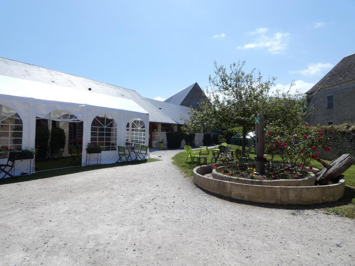 Hotel Restaurant Le Clos De L 'Ancien Pressoir Commes Exterior photo